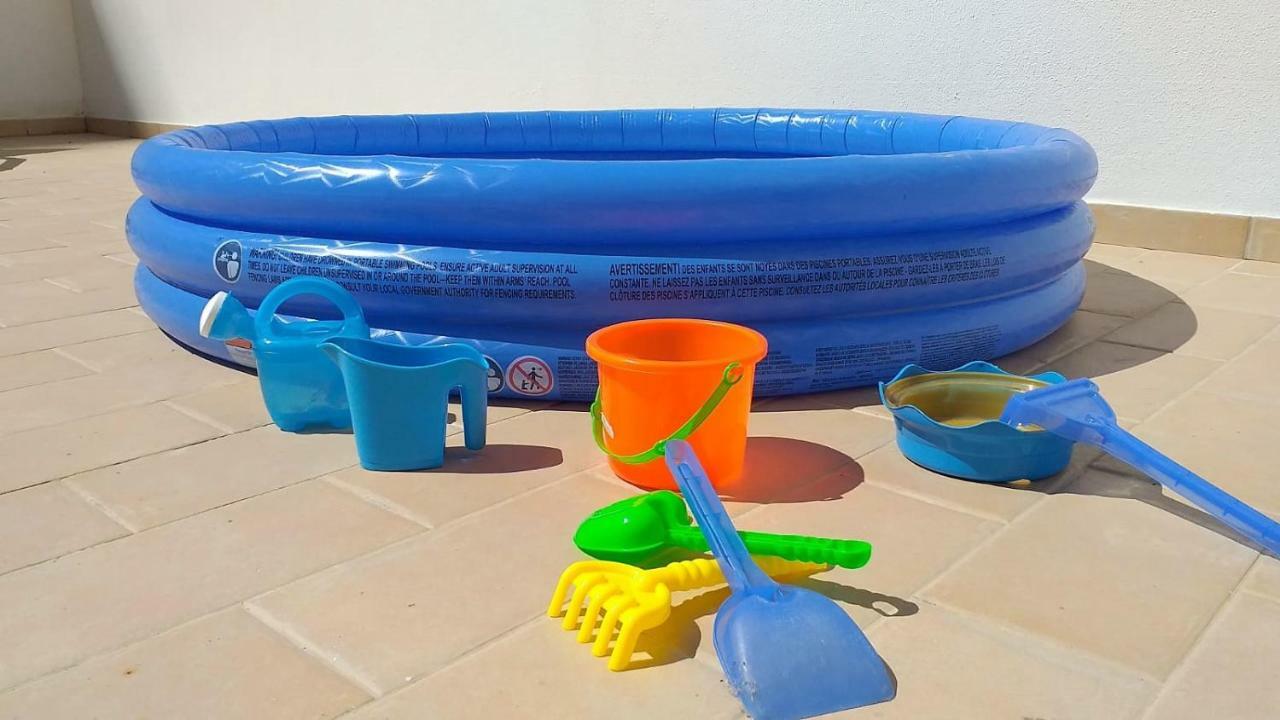 Tahíti Apartment Quarteira Bagian luar foto